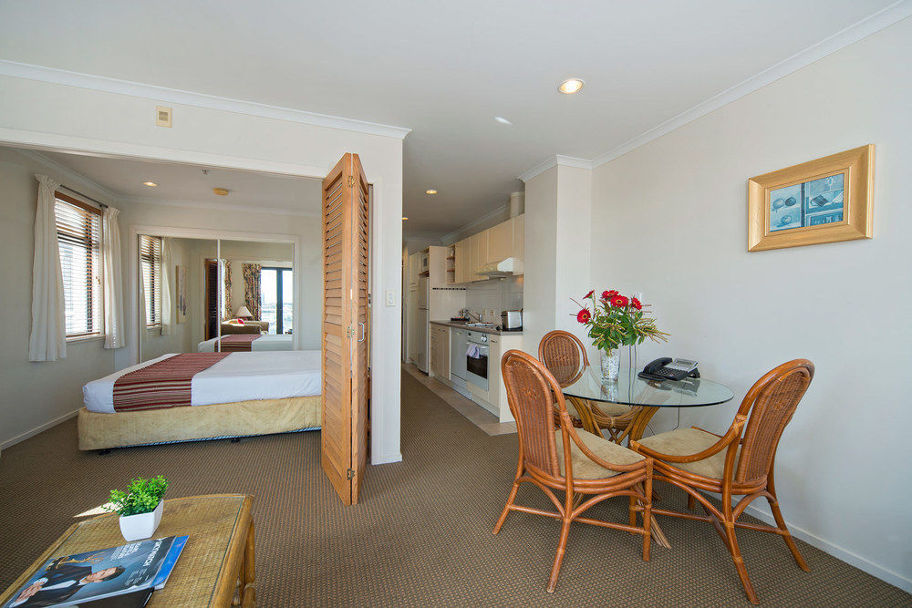 Apollo On Nelson Aparthotel Оукланд Екстериор снимка